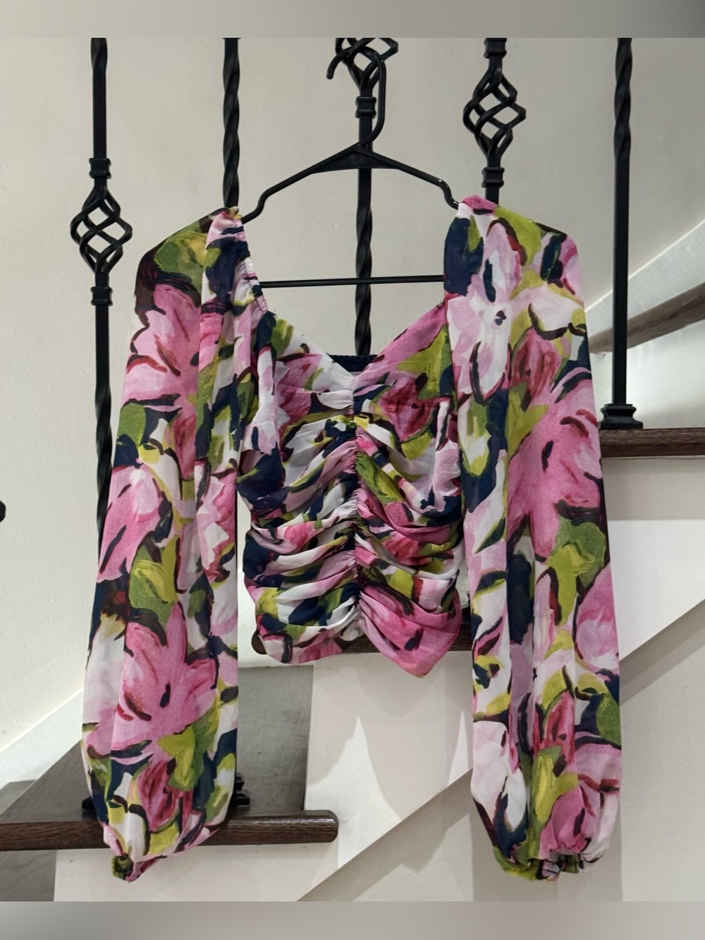 Abercrombie & Fitch Pink Green Floral Ruched Long-Sleeve Crop Top